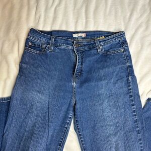 Low waisted Levi Stretch jeans